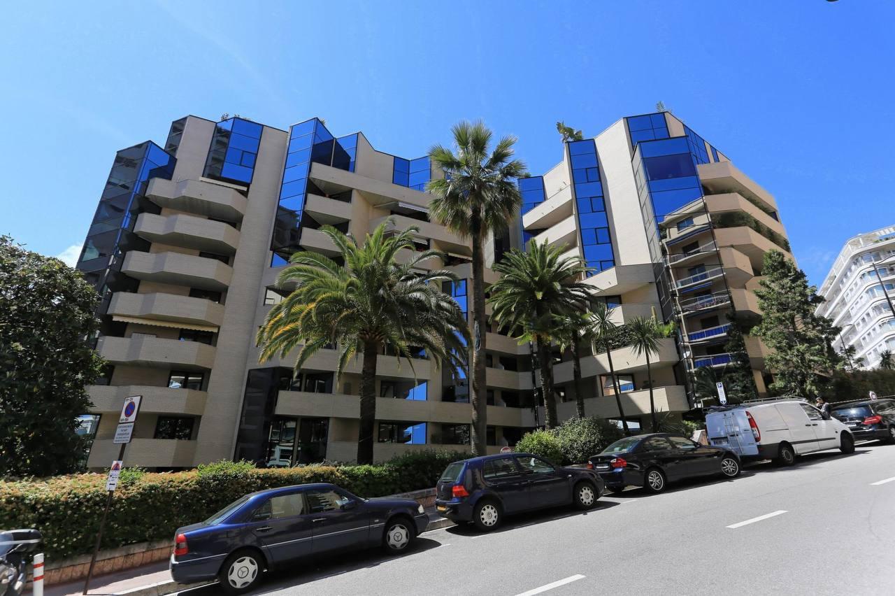 Le Saint André, 20 Boulevard de Suisse — Carré d'Or, Monte-Carlo.